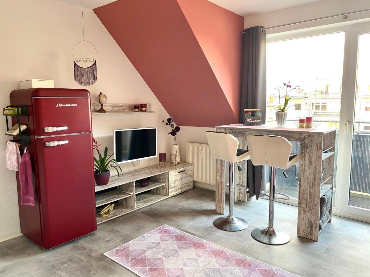 Cottbus-Apartments - Red Apartment I Privat I Wifi I Kueche I Balkon Exterior foto